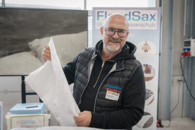 FloodSax schützt Gebäude vor Starkregen und Oberflächenwasser bei lokalen Überschwemmungen